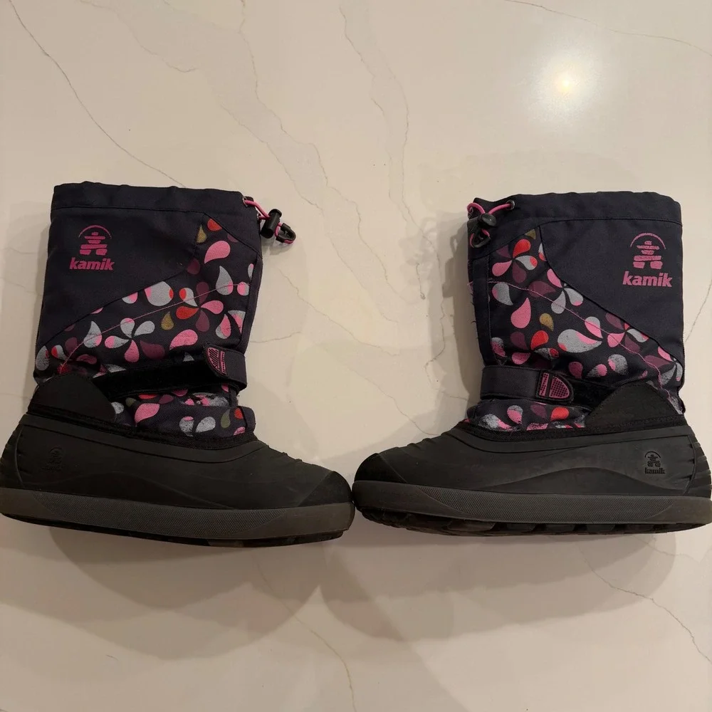 Kamik Girls Black Pink Floral Waterproof Insulated‎ Winter Snow Boots Size 7